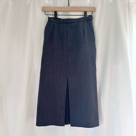 Vintage Chanel Skirt - Picture 4 of 16